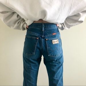 WRANGLER HIGH WAISTED JEANS